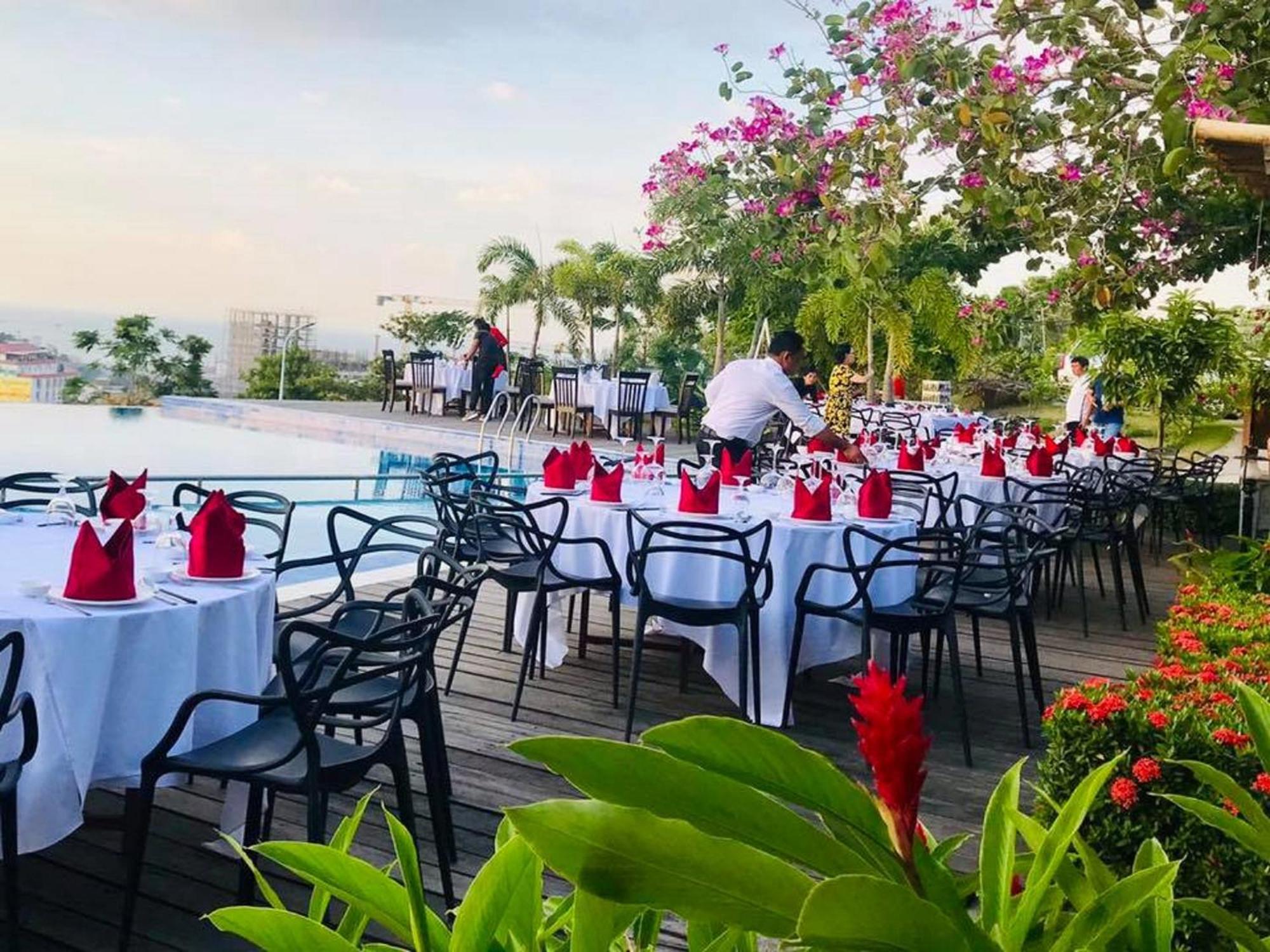 360 Resort Sihanoukville Exterior photo