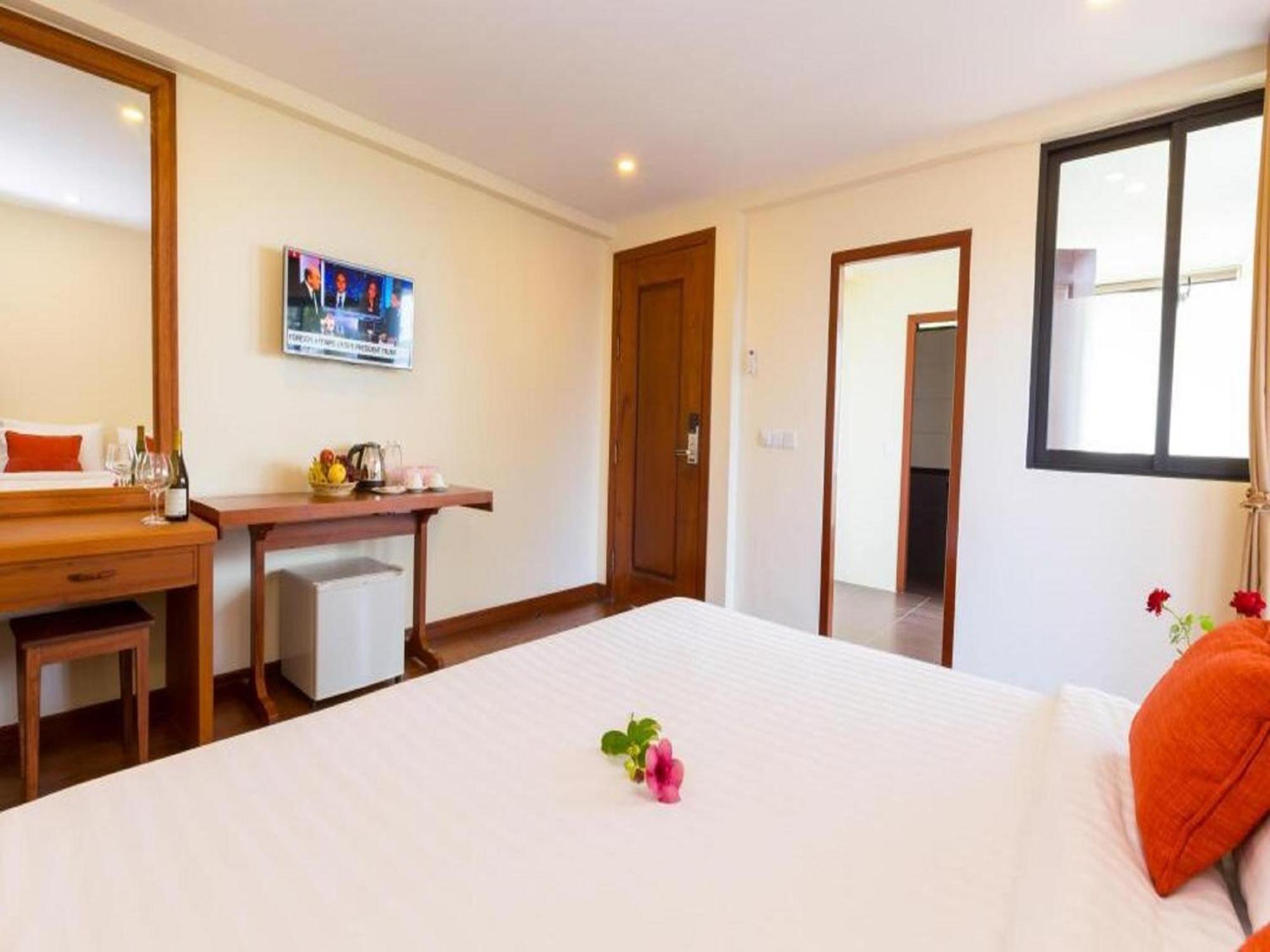 360 Resort Sihanoukville Exterior photo