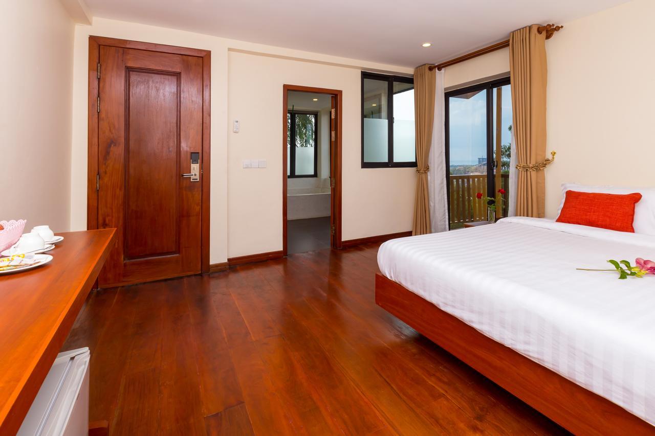360 Resort Sihanoukville Exterior photo